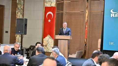 İş Dünyası ve Çocuklar İftar Sofrasında Buluştu