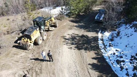 Kastamonu'da Köy Yolları Onarılıyor