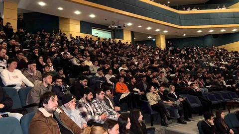 Federasyon Temsilcileri Öğrencilerle Buluştu