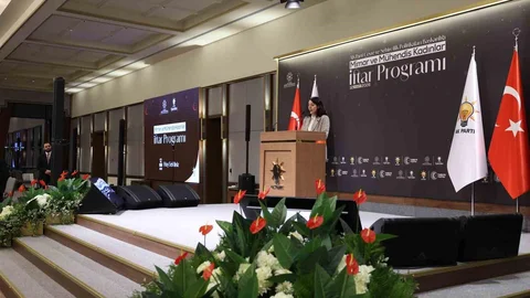 AK Parti Kadın Kolları'ndan İftar Programı