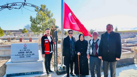 Kayseri'de Şehit Kabirlerine Ziyaret