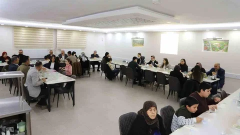 Şehit Aileleri İçin İftar Yemeği Verildi