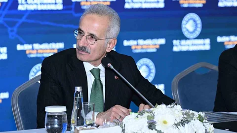 Ulaştırma Bakanı Uraloğlu Açıklama Yaptı
