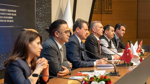 İzmir'de Kumar Suçlarıyla Mücadele Toplantısı Yapıldı