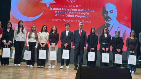 Merve Yakın Türkiye Fotoğraf Yarışmasında Birinci Oldu
