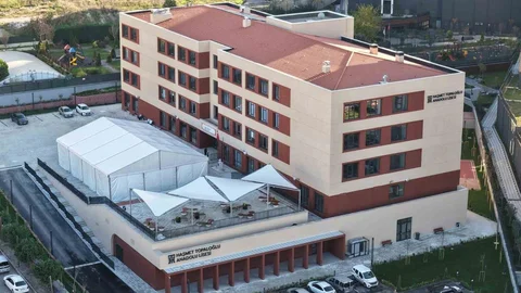 Bağcılar’da Eğitimde Büyük Yatırım Devam Ediyor