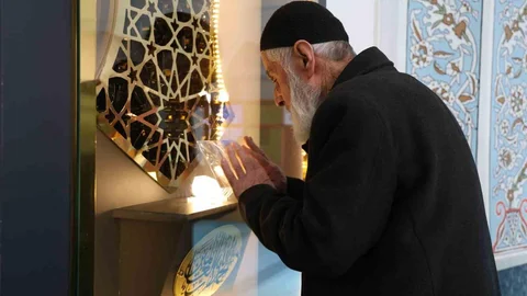 Sivas'ta Her Gün Açık Sakal-ı Şerif