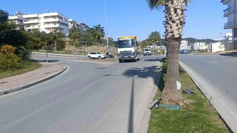 Antalya'da Kaza Anı Güvenlik Kamerasında