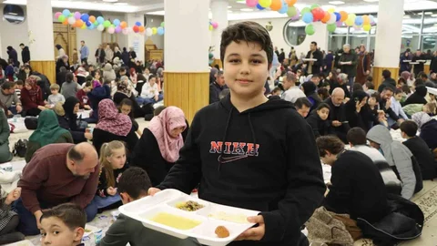 Eskişehir'de İftar Programı Coşkusu