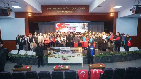 Canik'te Gençler Ödüllerini Aldı