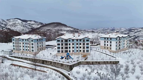 Ordu'da Heyelan Sonrası Yeni Evler Teslim Edildi