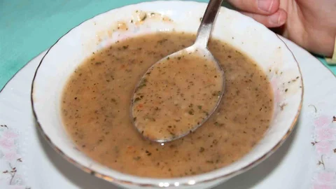 Bilecik'te Ramazan Ayında Isırgan Otlu Tarhana Çorbası