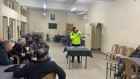 Şaphane'de Trafik Kanunu Bilgilendirmesi