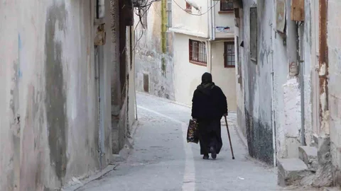 Şanlıurfa Tarihi Sokakları Aydınlatılıyor