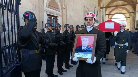 Edirne'de Emekli Astsubayın Cenazesi