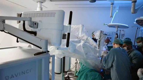 Manisa'da Robotik Cerrahi Dönemi Başladı