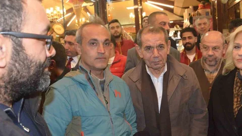 Galatasaray Başkanı Özbek, Kahramanmaraş'ta İftar Yaptı