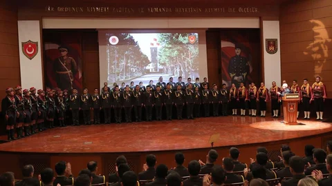 Bakan Güler: "Ülkemiz İstikrar Adası Olma Vasfını Sürdürüyor"