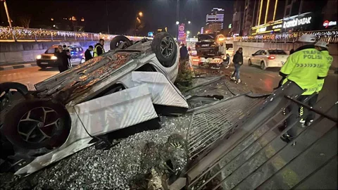 Manisa'da Takla Atan Araçlar
