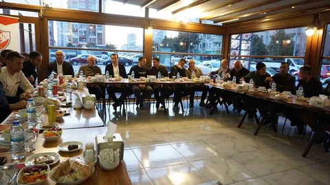 TFSKD Kayseri'de İftar Programı Düzenledi