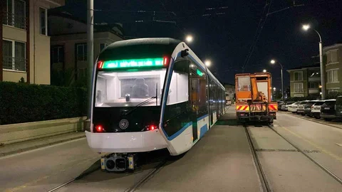 Kocaeli'de Tramvay Filosu Genişliyor