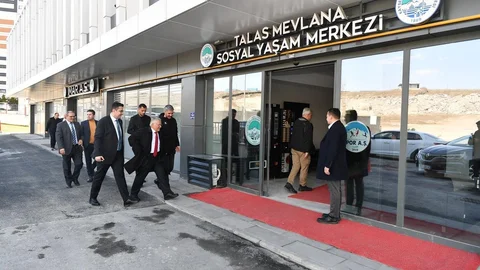 Kayseri'de Sosyal Yaşam Merkezi Ziyareti