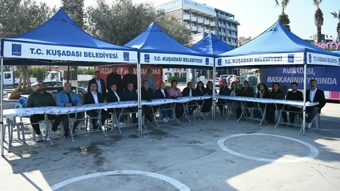 Kuşadası'nda Demokrasi Nöbeti Başlatıldı