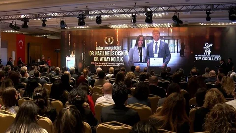 Güven Hastanesi'nde Tıp Bayramı Ödül Töreni