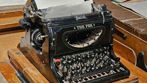 Tarihi Daktilo Elazığ'da Sergileniyor