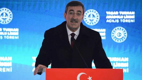 Cumhurbaşkanı Yardımcısı Yılmaz'dan Önemli Açıklamalar