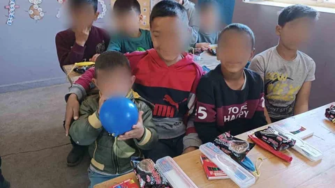 Hayırseverlerden Muş'ta Kırtasiye Desteği