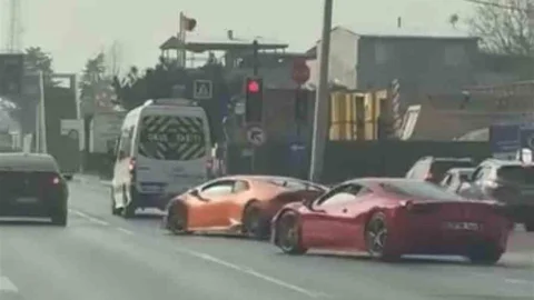 Bursa'da Lüks Araçlarla Trajik Olay
