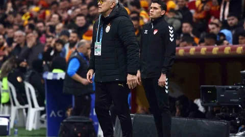 Galatasaray'da Üç Değişiklik Yapıldı