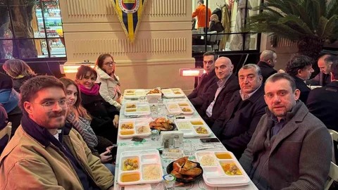 Beyoğlu'nda Sokak İftarları Devam Ediyor
