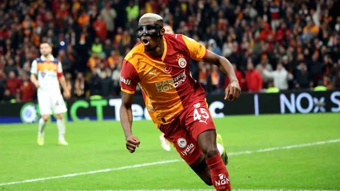 Victor Osimhen Sezonun 19. Golünü Attı