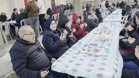Edirne'de İftar Geleneği Devam Ediyor