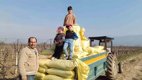 Sarıgöl'de Gübreleme Çalışmaları Başladı