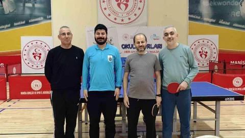 Masa Tenisi Turnuvasında Merkezefendi Birinci Oldu