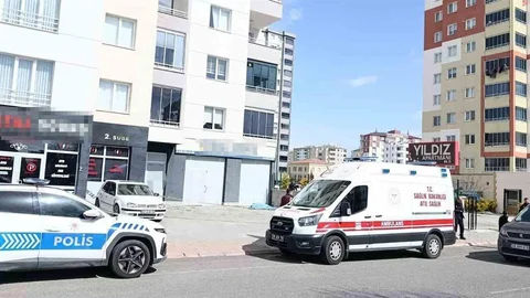 Yaşlı Adam Üçüncü Kattan Düştü