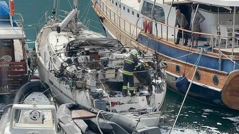 Fethiye’de Göçmen Teknesi Yandı