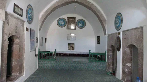 Mimari ve Tasavvufun İzleri: Eskişehir'de Şeyh Turesan Zaviyesi