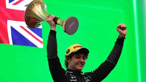 Çin Grand Prix'sinde Kimi Antonelli Birinci Oldu