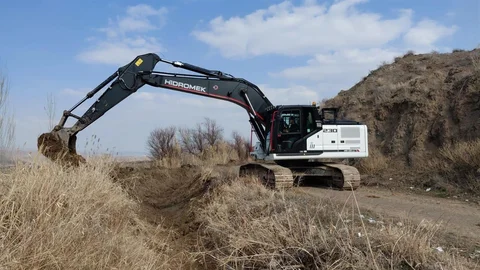 Iğdır'da Sulama Kanalları Hazırlandı