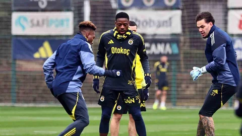 Fenerbahçe Gaziantep FK Maçına Hazırlanıyor