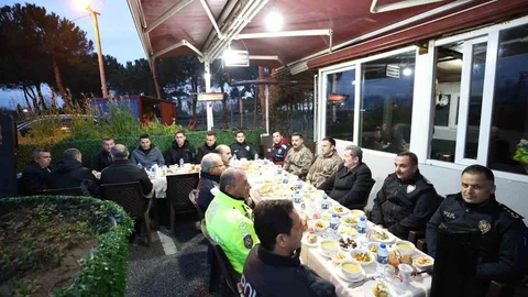 Samsun'da Vali Tavlı İftarda Emniyet Personeliyle Buluştu