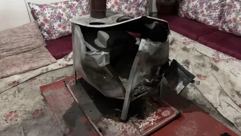 Yüksekova'da Odun Sobasında Patlama