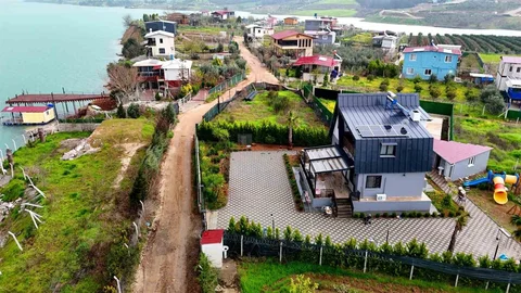 Adana'da Yıkım Kararına Protesto