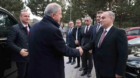 Hulusi Akar, Kayseri'de Öğrencilerle İftarda Buluştu