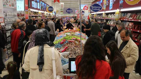 Denizli'de Bayram Alışverişi Yoğunlaştı