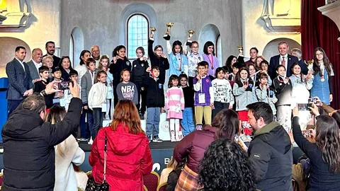 Çeşme'de Kadınlar Günü Satranç Turnuvası
